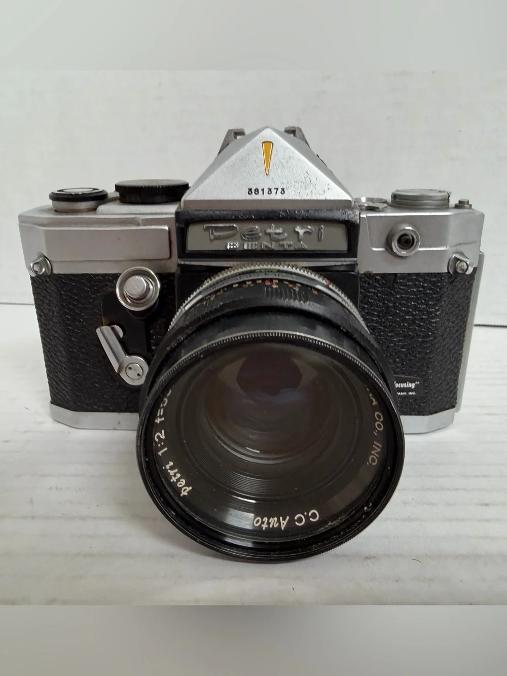 Vintage  Petri Flex V SLR Camera w/ Petri 55mm F2 Lens CC lens UNTESTED AS IS